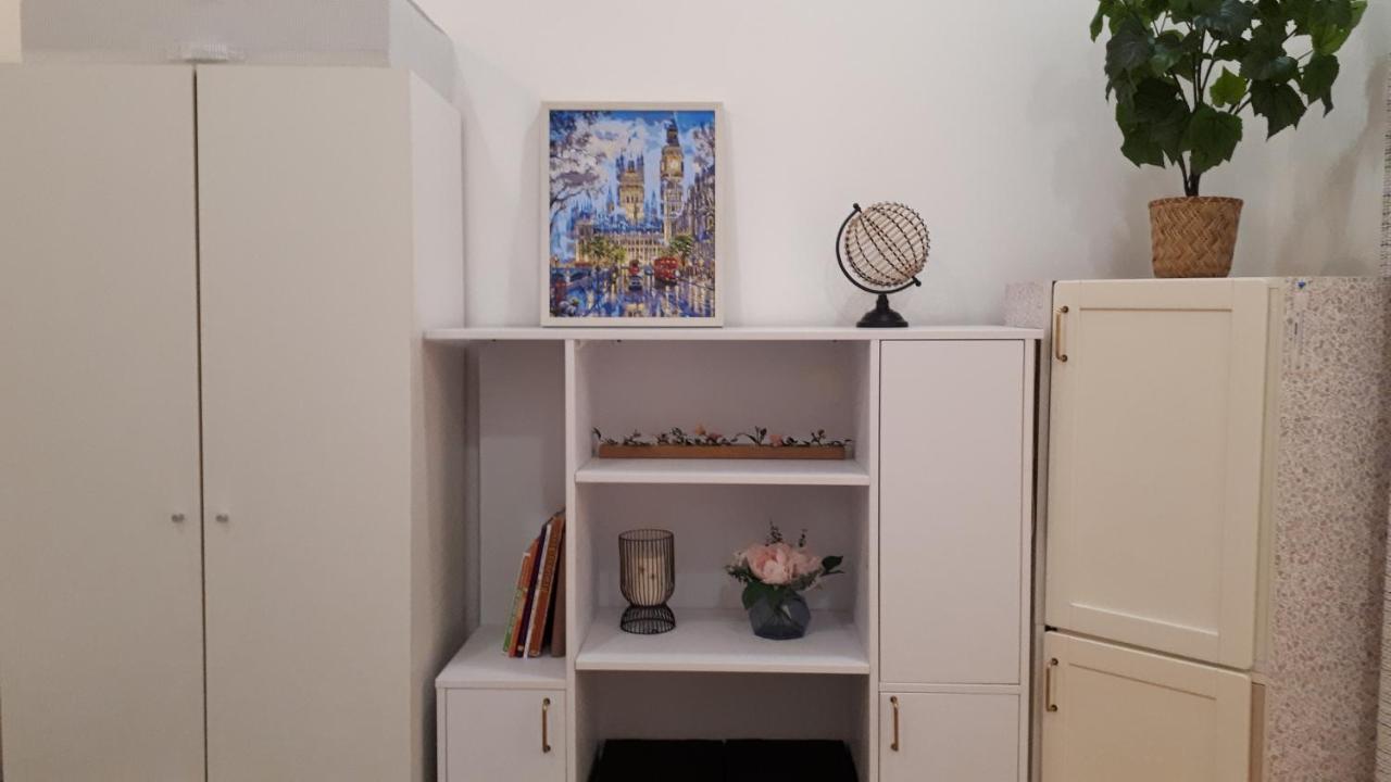 M&M Apartment Budapest House Eksteriør billede